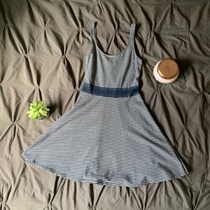 Abercrombie & Fitch gray and navy striped dress